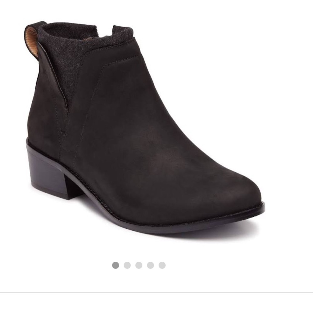 Vionic Hope Joslyn Bootie.